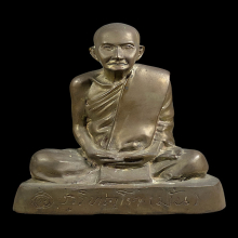 สร้างโดยอ.เชื้อ หนูเพชร วัดสะพานสูงบางซื่อ