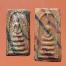 พระสมเด็จสายรุ้งพิมพ์เล็ก ลพ.กวย เนื้อผงน้ำมัน ปี 15