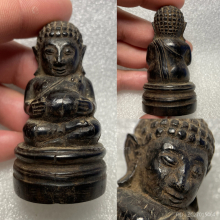 พระสังกัจจายน์  ไม้แกะเก่า (ตั้งบูชาแต่ไม่ใหญ่มาก)