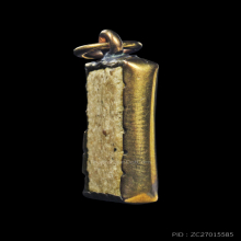 พระสมเด็จบางขุนพรหม เศษชิ้นส่วนจับขอบทองคำ