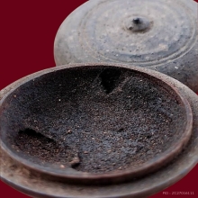 ตลับสีผึ้ง หลวงปู่เหรียญ วัดหนองบัว ปี2497