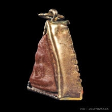 พระนางพญาเนื้อแดง หลวงพ่อชาญณรงค์ อภิโชโต เลี่ยมนาค