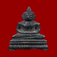 พระชัยวัฒน์สมัยอยุธยา พิมพ์สมาธิ สามขา เนื้อเงิน หล่อตัน