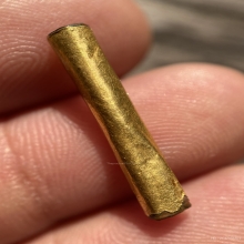 ตะกรุดสาริกาทองแดงหุ้มทองคำ 