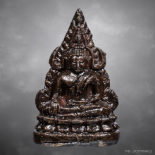 พระพุทธชินราช ปี2545 เนื้อเหล็กน้ำพี้ก้นเงิน พิมพ์เล็ก