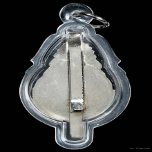  แหนบหลวงพ่่อฤาษีลิงดำ รุ่นแรกเนื้ออัลปาก้า ปี20 สวยมากๆ