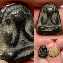 พระปิดตา เนื้อผงคลุกรักเก่า (ไม่ทราบที่) 