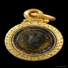 “สุดยอดสีผึ้งมหาเสน่ห์ตัวจริง“หลวงพ่อทาบ กระบกขึ้นผึ้ง