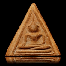 นางพญาซุ้มเส้นคู่หลวงพ่อกวย เนื้อผงแหวกม่าน ยุคต้น