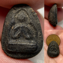 พระปิดตา เนื้อผงคลุกรักจิ๋ว