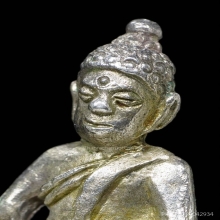 พระชัยฯนะปัดตลอด  พ่อท่านมุ่ย วัดป่าระกำเหนือ เนื้อเงิน 