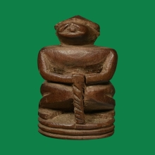 ลิง หลวงพ่อดิ่ง วัดบางวัว เนื้อไม้พุดซ้อน ( องค์ที่ 1 )