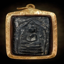 พระผงกรุวัดนก อ่างทอง