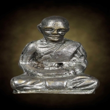 รูปหล่อหลวงพ่อมา เจ้าอาวาสวัดป่ามะม่วง ต.ไกรใน อ.กงไกรลาศ 