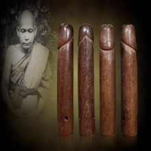 ปลัดขิกหลวงพ่อเหลือ วัดสาวชะโงก