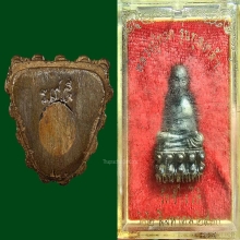 รูปหล่อทูลเกล้าปี 30 จมูกโด่ง ผิวขึ้นน้ำทองทั้งองค์+กล่อง