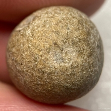 ลูกอมเนื้อผงน้ำมัน หลวงพ่อทองสุข วัดสะพานสูง 