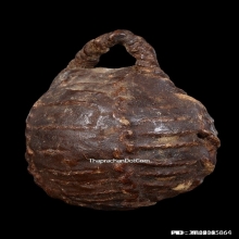 ลูกอมหลวงพ่อปลอด วัดในปากทะเล จ.เพชรบุรี