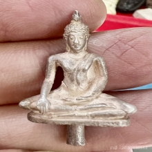 พระยอดธง เนื้อเงิน สายปู่ทิมจันทบุรี สวยเดิมแท้หายาก