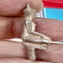 พระยอดธง เนื้อเงิน สายปู่ทิมจันทบุรี สวยเดิมแท้หายาก