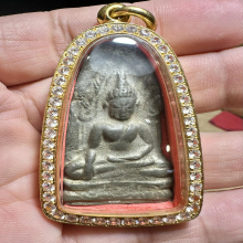 พระพุทธชินสีห์ กรุวัดพระศรีรัตนมหาธาต์ เนื้อชินเงิน