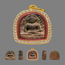 พระกำแพงซุ้มกอ พิมพ์ใหญ่