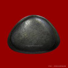 พระปิดตาหลวงพ่อทับ เนื้อเมฆสิทธิ์ พิมพ์ต้อกลางหลังเบี้ย