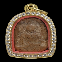 พระกำแพงซุ้มกอ จ.กำแพงเพชร พิมพ์กลาง พร้อมตลับเพชร