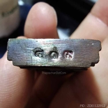 เหรียญหล่อพ่อจันทร์ วัดทุ่งเฟื้อ นวโลหะ ปี28 จมูกโด่งผิวสวย 