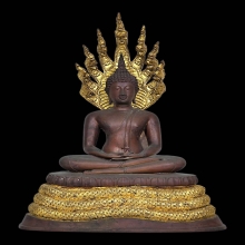 พระพุทธรูปปางนาคปรก