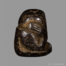 พระปิดตาเนื้อผงคลุกรักวัดปากทะเล