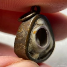 เบี้ยจั่นหลวงพ่อนุ่ม วัดนางใน จ.อ่างทอง (ชำรุด)