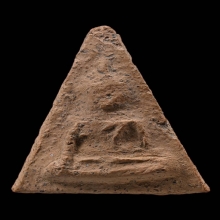 พระนางพญา กรุโรงทอ จ.พิษณุโลก พิมพ์ไม่มีหู