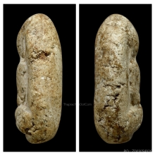 พระวัดพลับพิมพ์สมาธิเข่ากว้าง