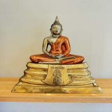 พระบูชาหลวงพ่อโสธร ภปร. ปี 2544 ขนาด 12 นิ้วหายาก