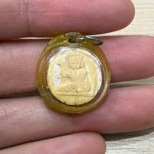 พุทธกวัก หลวงพ่อหอม วัดชากหมาก รัยอก เนื้องาแกะ