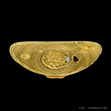 พระกริ่งนางพญาทองคำ วัดนางพญา  พ.ศ. 2514