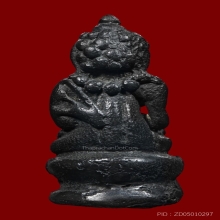 พระกริ่งตั้กแตน ฐานบัวตุ่ม เนื้อสำริด