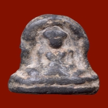 พระร่วงนั่งซุ้มเรือนแก้ว กรุบ้านละหาร สุพรรณบุรี