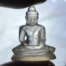 พระพุทธปางสมาธิ หินแก้วจุยเจีย (ไม่ทราบกรุ)