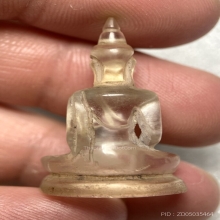 พระพุทธปางสมาธิ หินแก้วจุยเจีย (ไม่ทราบกรุ)