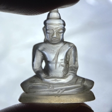 พระพุทธปางสมาธิ หินแก้วจุยเจีย (ไม่ทราบกรุ)