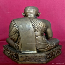 พระบูชาหลวงพ่อเงิน ขนาด 9 นิ้ว วัดท้ายน้ำ จ.พิจิตร ปี2562