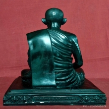 พระบูชาหลวงพ่อกวย ขนาด 9 นิ้ว อุดมวลสาร แผ่นยันต์ ตอกโค๊ต 