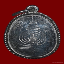 เบี้ยแก้หุ้มเงินลงยา หลวงปู่เจือ วัดกลางบางแก้ว