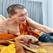 พระสมเด็จรุ่นแรก หลวงปู่มหาศิลา สิริจันโท ปี 2528