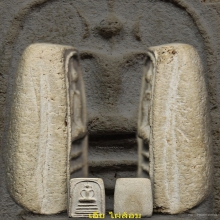 สมเด็จหลังประทุน หลวงพ่ออ้นวัดบางจาก พิมพ์นิยม