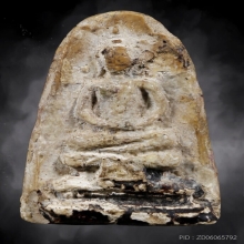 พระกรุวัดสามปลื้ม กลีบบัวเล็ก