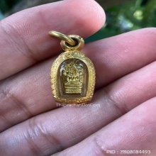 ปรกมะขามทองคำหลวงพ่อเกษมเขมโก