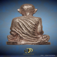 รูปหล่อ เนื้อนาก หลวงพ่อเกษม